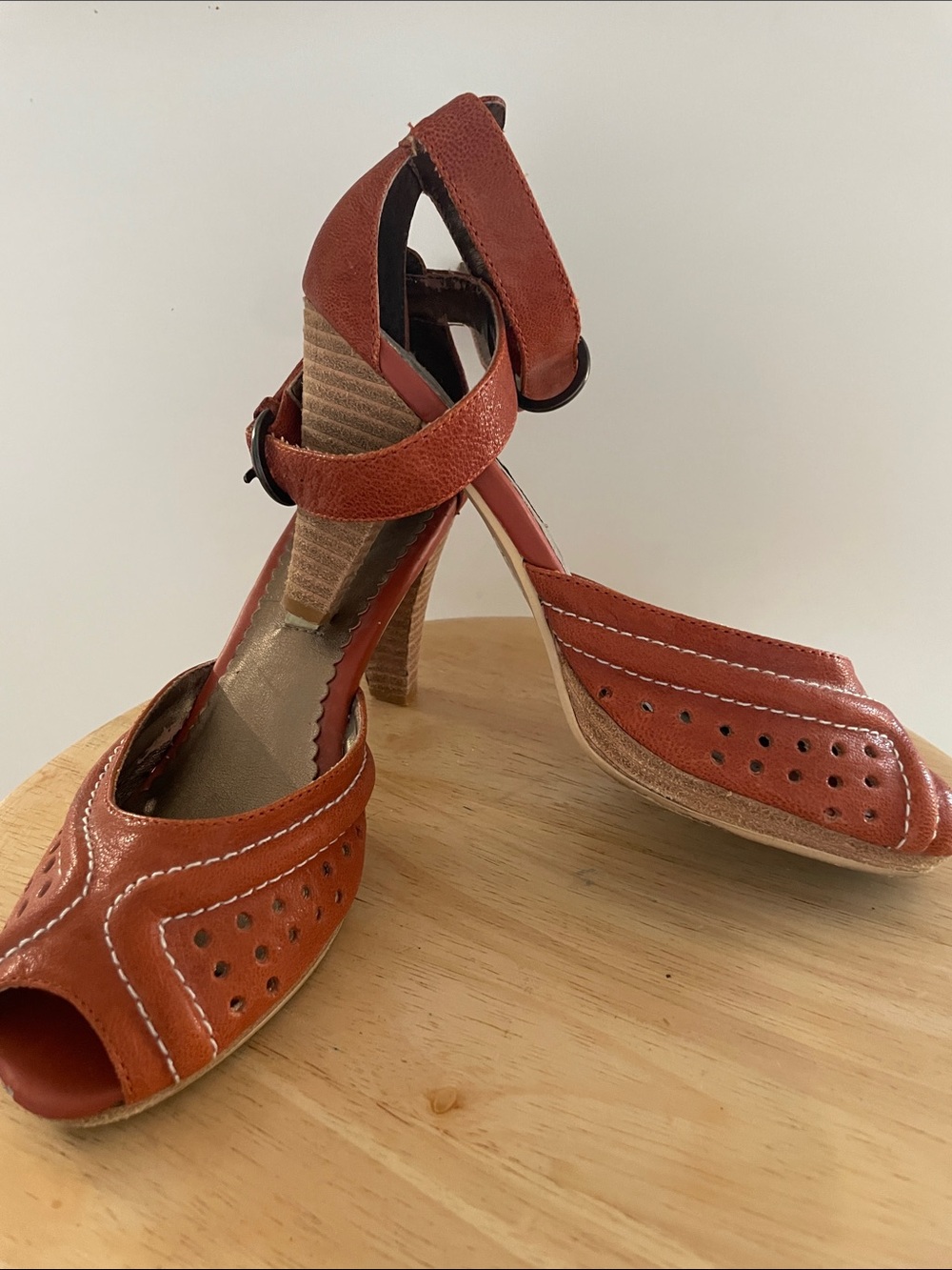 Women’s Open-Toe Ankle-Strap Heels in Rust Brown